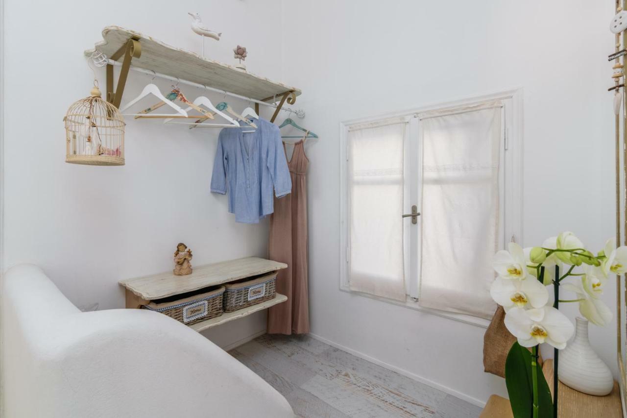 Heavenly Milos Suites Agia Kiriaki Beach  Eksteriør billede